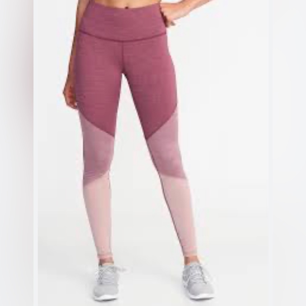 Old Navy Woman’s Leggings - Different shades of Pink - Sz L